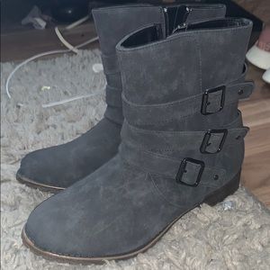 BRAND NEW NEVER WORN JustFab Short Boots